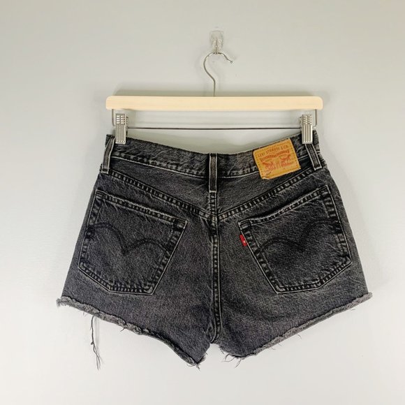 Levi's 501 High Waist Cutoff Raw Frayed Hem Denim Jean Shorts Size 26 Black - Picture 3 of 13